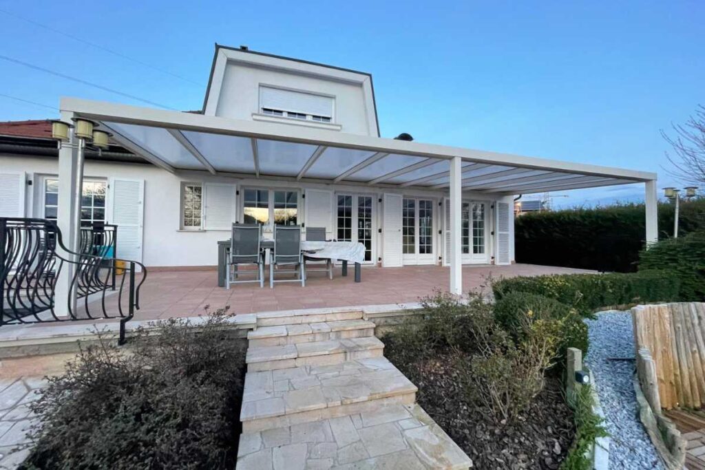 Pergola aluminium blanche